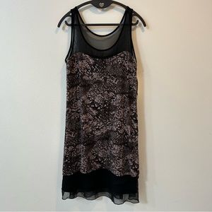 Kenzie Layered Sleeveless Shift Dress Size Medium Black and Cream NWT